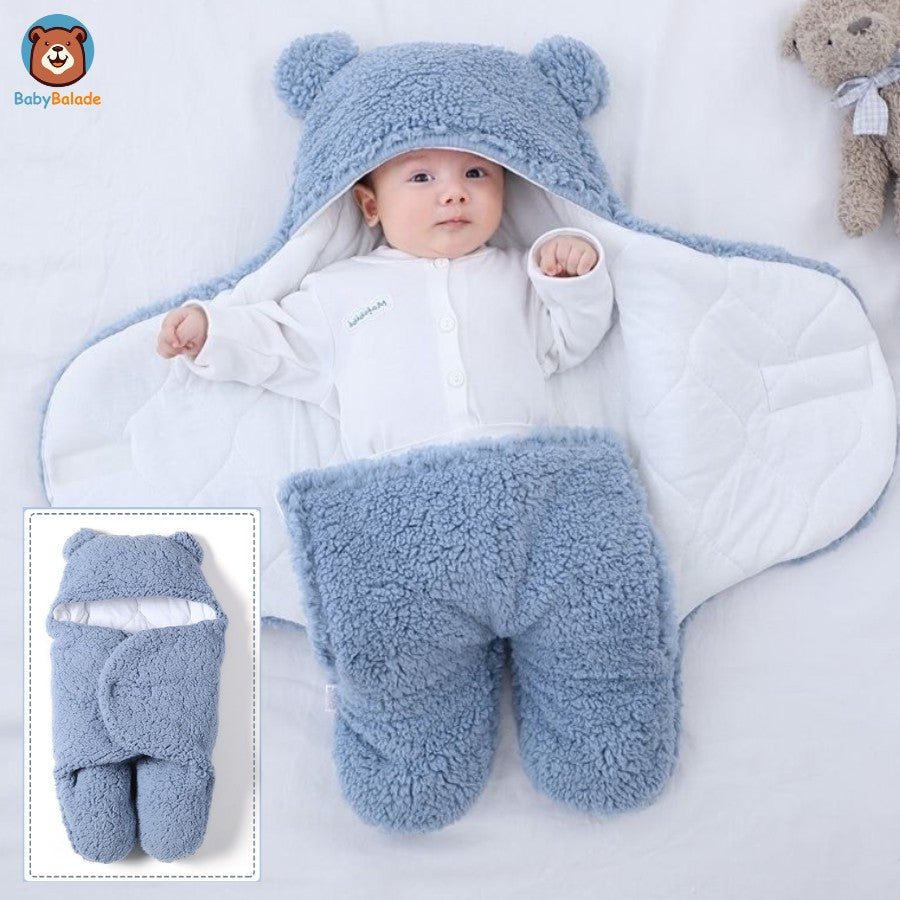 nid d'ange de couleur bleu - bébé bien au chaud